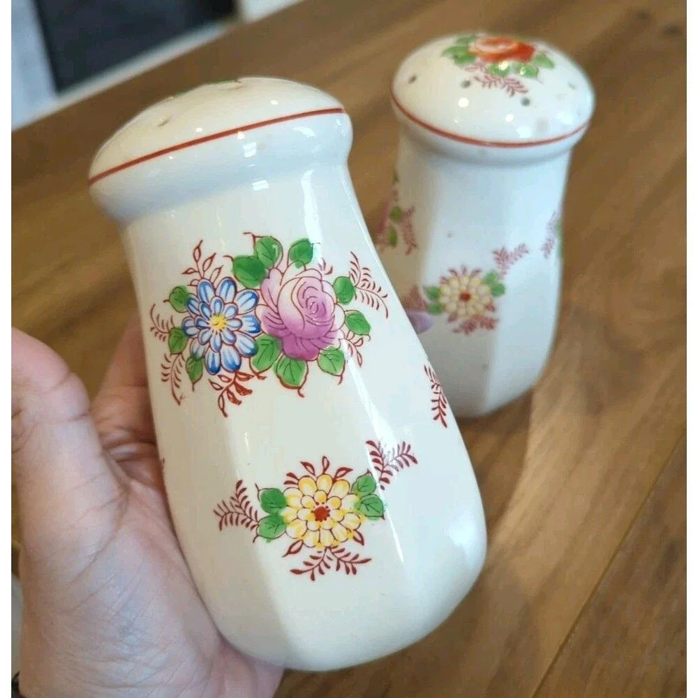 Mikora vintage has